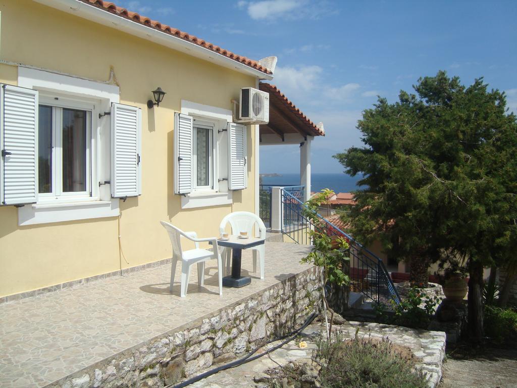 Maria'S Houses Apartment Koroni  Exterior photo