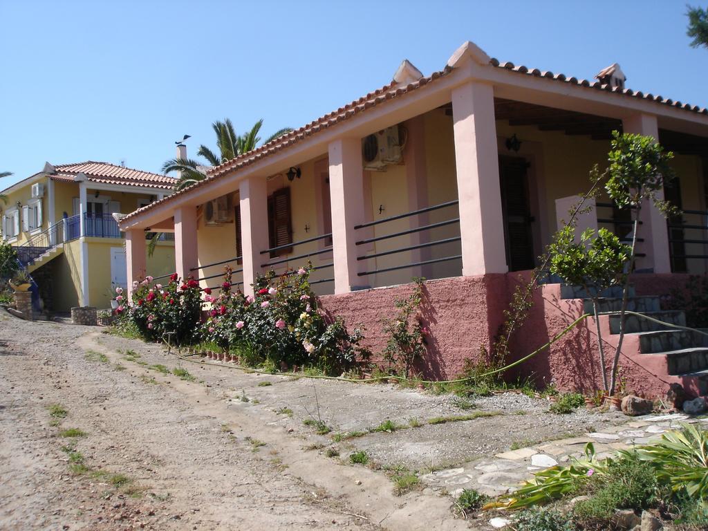 Maria'S Houses Apartment Koroni  Exterior photo